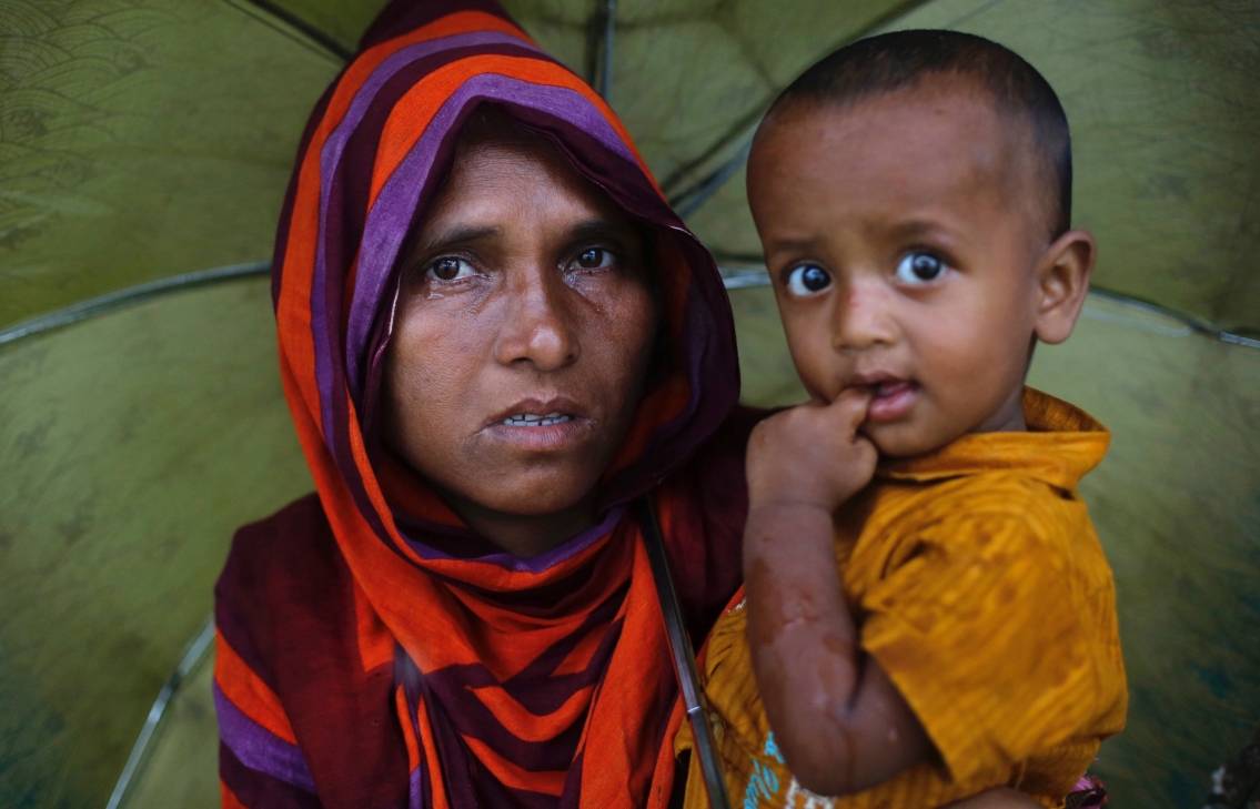 HRF skänker pengar till barn på flykt i Burma